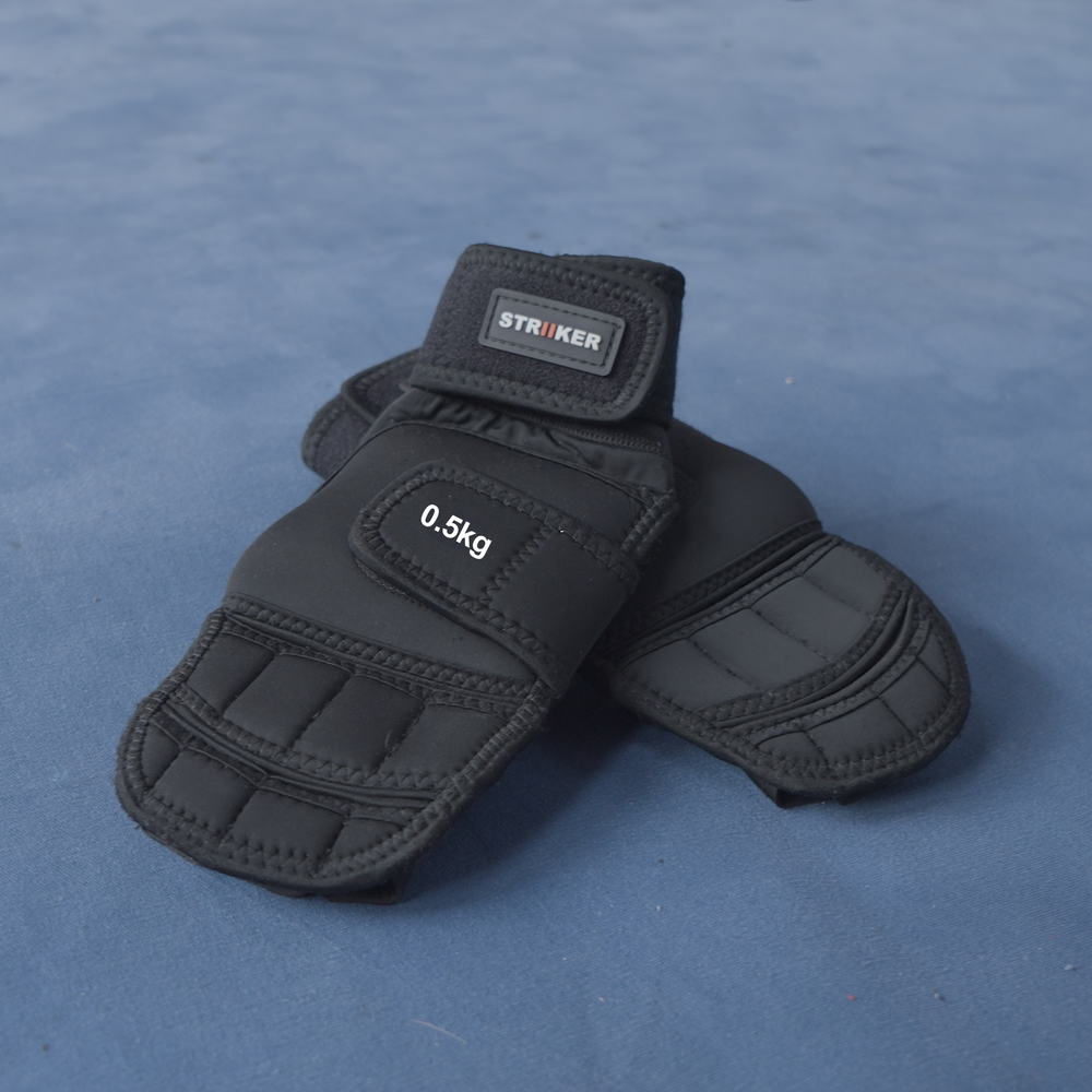 STRIIKER 0.5KG WEIGHTED GLOVES